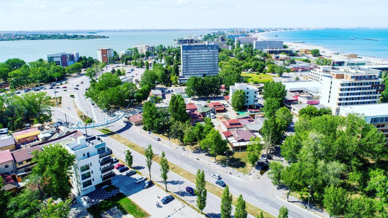 Quartz Boutique Hotel Mamaia Exterior photo